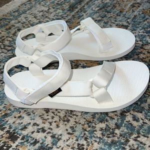 Women’s Original Universal Teva Sandals